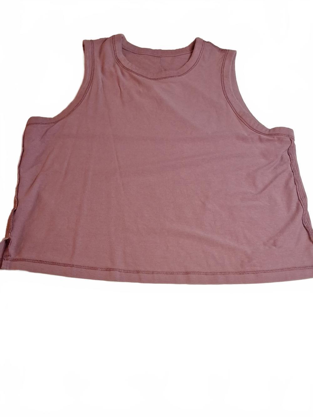 #909 Lululemon tank Approximate size 4